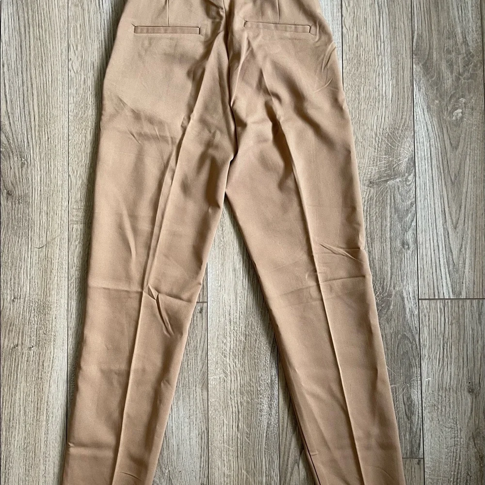 Women’s H&M Tapered Slacks Woven Stretch Fabric Size 2 NWT - Picture 7 of 8